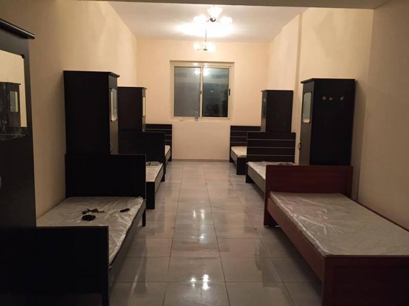 Fully Furnished Executive Bachelors Bed Spaces Available For Rent Bur Dubai