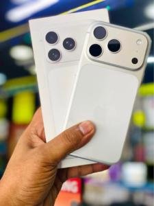 iPhone 17 Pro 256gb tdra Used Esim