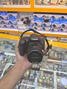 CAMERA CANON EOS 800D