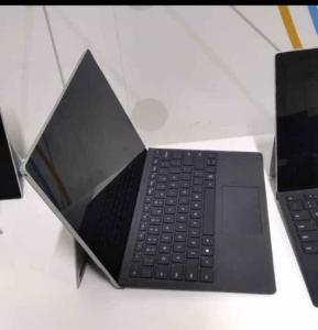 Surface pro7 touch screen