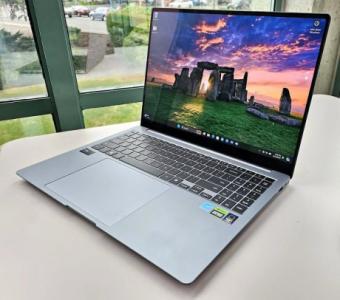 Samsung Galaxy Book4 Ultra, RTX 4070, 32gb RAM