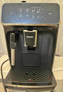 philips coffee machine series 2200 with its box