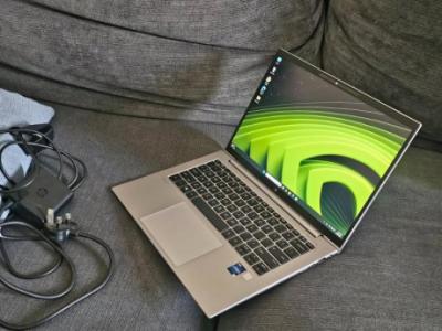 HP Zbook Firefly 14 - G10