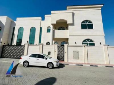 STUNNING | 5 B/R VILLA WITH MAID | SEMI INDEP + GARDEN