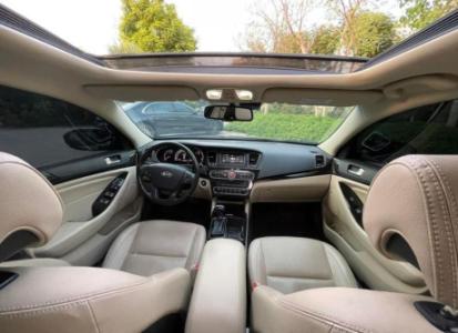 Selling my new favourite family car Kia Cadenza due to relocation, 2015 gcc 190.000 km