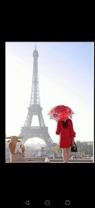 French woman native teacher from Paris