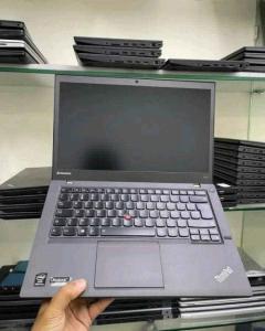 Leneveo x240 220 AED
