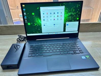 ASUS ROG ZEPHYRUS Republic of graphic