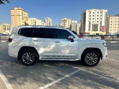 Toyota land cruiser 2022