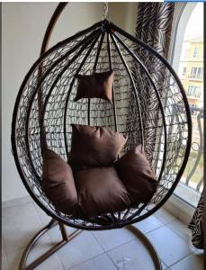 Swing chaideliveryr brand new with delivery