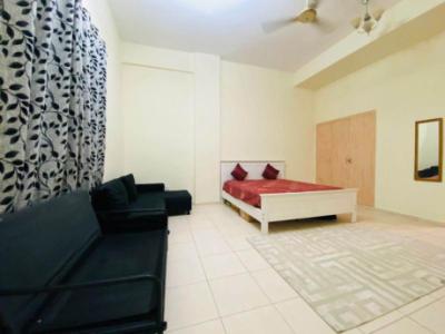 FULLY FURNISHED MONTHLY STUDIO