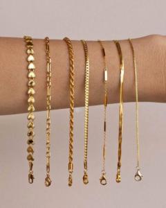 Lightweight 22k gold bracelet