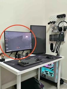 Gaming Monitor 165hz / 1ms Response / Full HD /