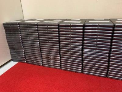 Ipad mini1 16gb original Stock quantity available delivery all uae