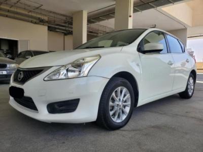 Nissan riida 2016 white new car