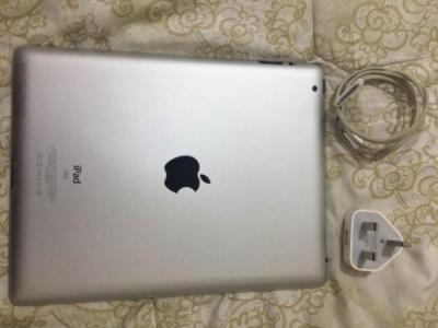 I pad 2 (same like new condition)