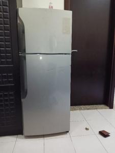 SAMSUNG REFRIGERATOR