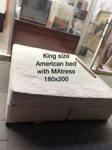 We buy and sale all kind home and office furniture