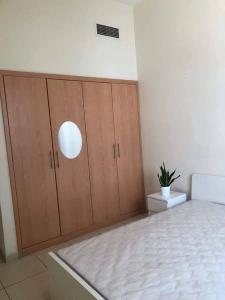 Private Rooms Available OWN WASHROOM