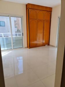 ROOMS AVAILABLE FOR ASIANS