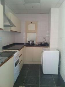 AED 600 / month - A22-NEAR TO FISH ROUNDABOUT BED SPACE FOR BOYS AVAILABLE 600/ One Month