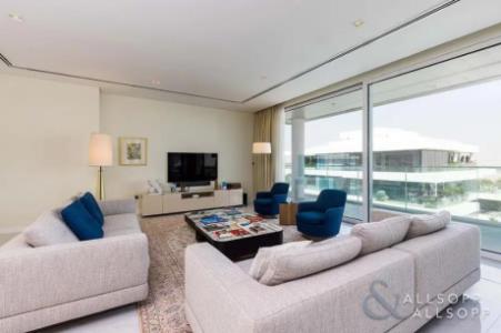 Full Floor Penthouse | 4,219 sqft | 2 Bed