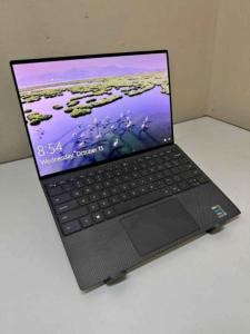 Dell XPS i7-11th Gen , 16
