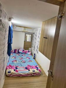 Capsules, loft partition