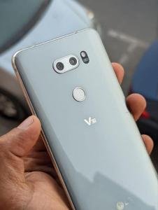 LG v30, 64gb,, 4gb Ram, 329aed(fix)