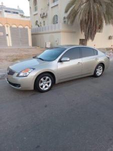 Nissan Altima .5 S for sale in excellent condition