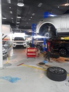 Land Rover & Range Rover service center in Sharjah