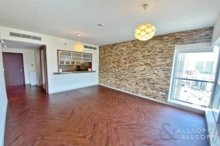 1 bedroom | Prime location | Chiller free