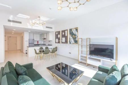 Brand New Furniture Vacant | 8,000AED / Month