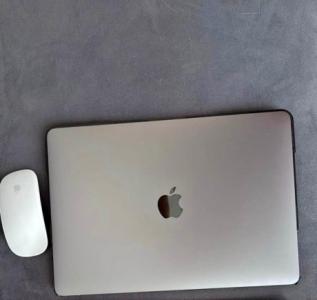 Hardly Used MacBook Air 2020