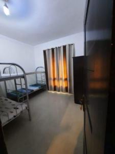 Couples Rooms, C/Ac, Attach Washroom, Inclusive All Bur Dubai @2000 Aed