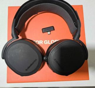 Steel series arctis 7+ wireless