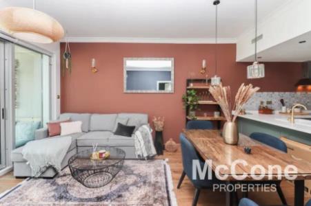 Fully Upgraded | Vacant | High Floor