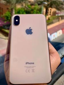 iPhone XS gold