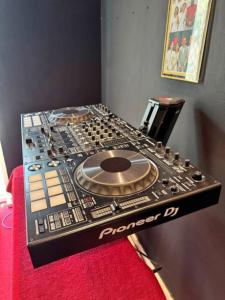 Pioneer DDJ RZ ( professional)