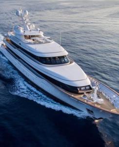Buy Luxury Yacht in Dubai from Glamour Yacht