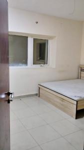 One bedroom available