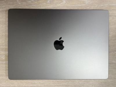 Apple MacBook Pro 16”