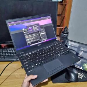 Laptop - Core i5 - Slim + MS office