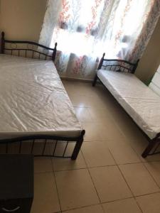 EXECUTIVE BED SPACE MASTER BEDROOM