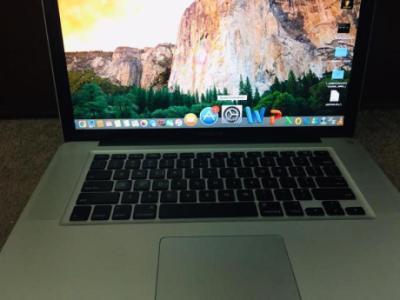 Apple MacBook pro core i7 New Condtion