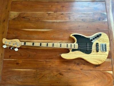 Sire Marcus Miller V7 4-String Bass