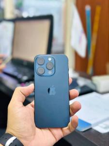 iPhone 15pro 128gb eSIM USA