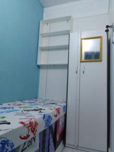 single partition available near rigga metro for one lady