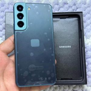 Samsung Galaxy S22-with original box