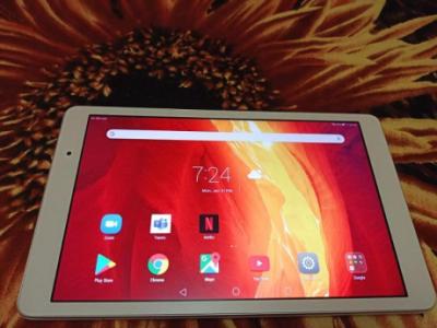 SIM SUPPORTED HUAWEI MEDIA PAD 10 INCHES SCREEN SIZE 10 INCHES WIFI AND SIM SUPPORTED